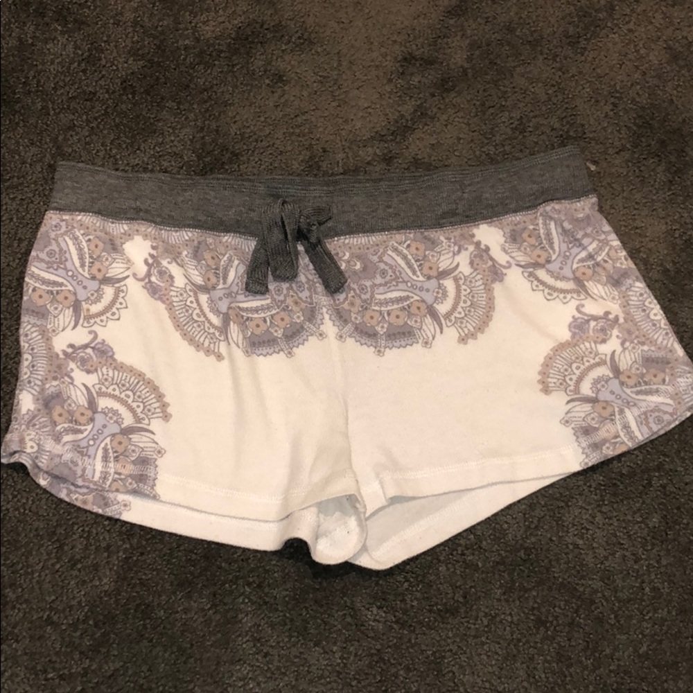 PJ SALVAGE SIZE L SHORTS